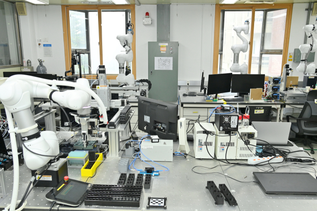 연구도 대신해주는 AI