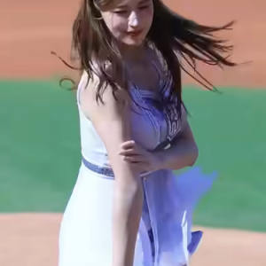 센터의 미친미모 251109 이예빈치어리더 직캠