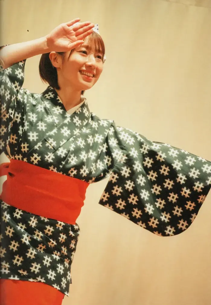 아베 와카나, 첫 번째 사진집 「사랑받을 예감」 Set.03