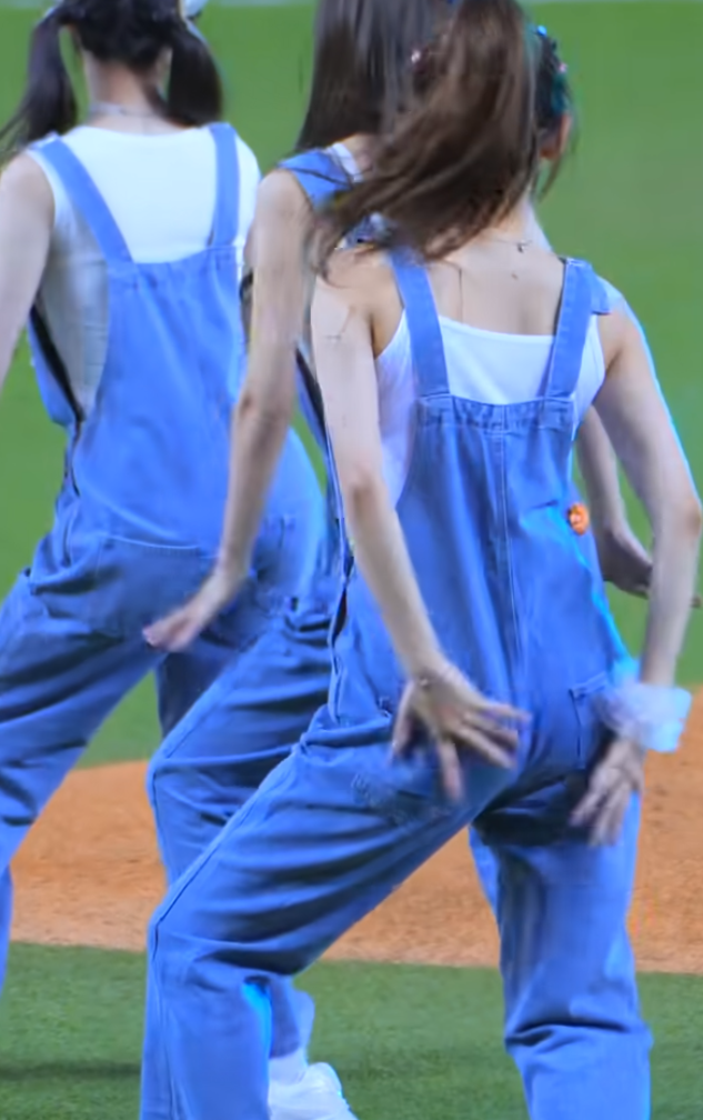 'BLACKPINK-뛰어(JUMP)' Part.01 이주은(Lee Ju-Eun[李珠珢])치어리더