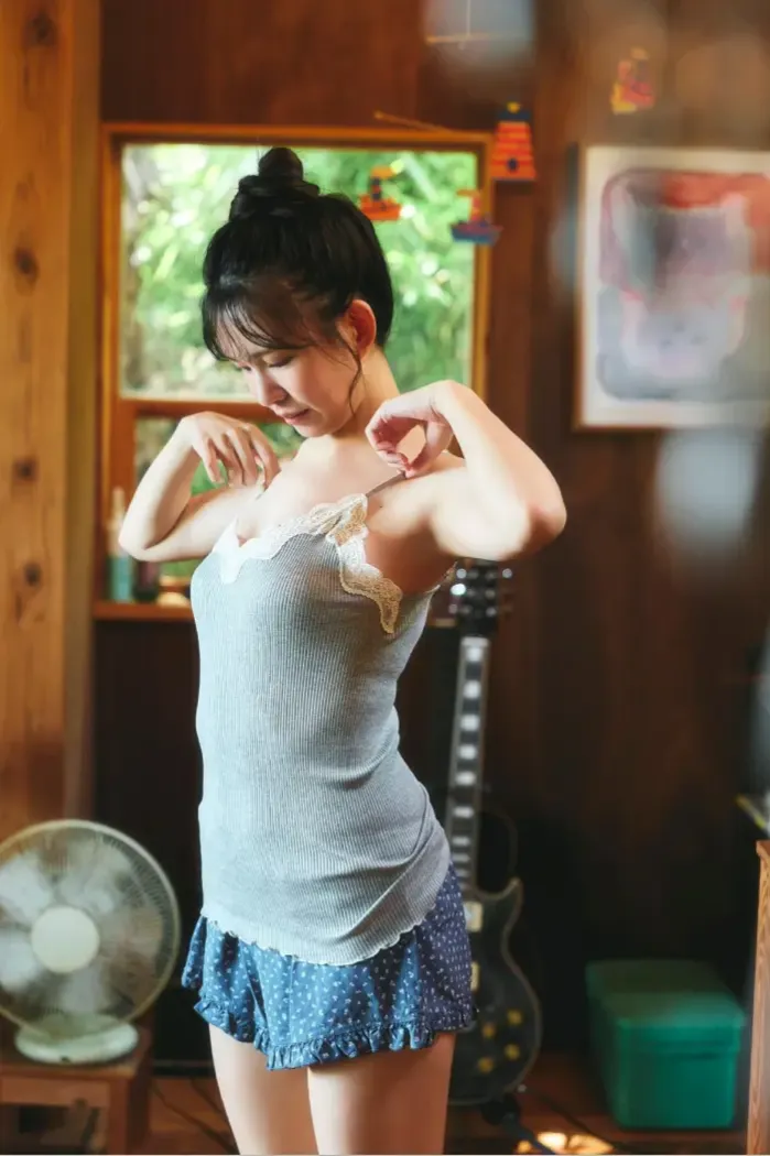 오카모토 아야카 사진집 「처음으로 물들이는 여름 」 Set.02