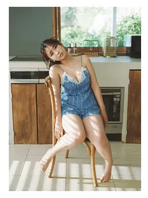 사와구치 아이카 B.L.T Graph 2025년 10월호 Vol.112