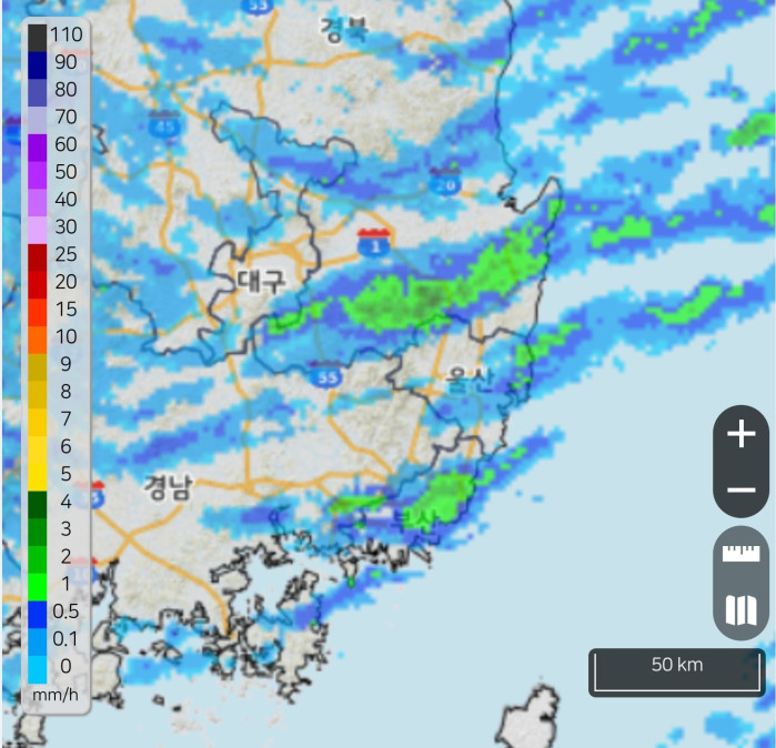간만에 눈 내리는 영남지역