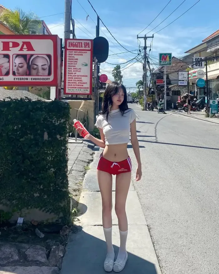동남아 돌핀팬츠