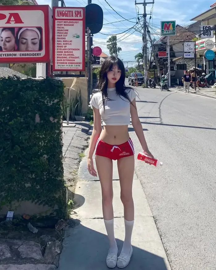 동남아 돌핀팬츠