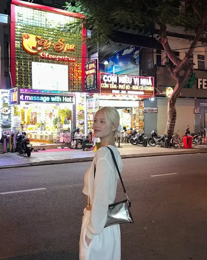 나쨩은 밤이 찐또라며 @m1n5e0_0 인스타