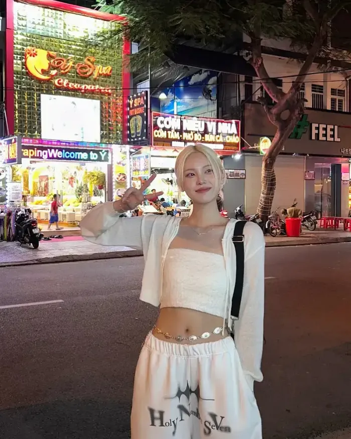 나쨩은 밤이 찐또라며 @m1n5e0_0 인스타