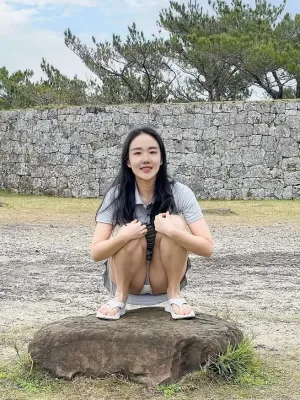 노골적으로 빤스 보여주기