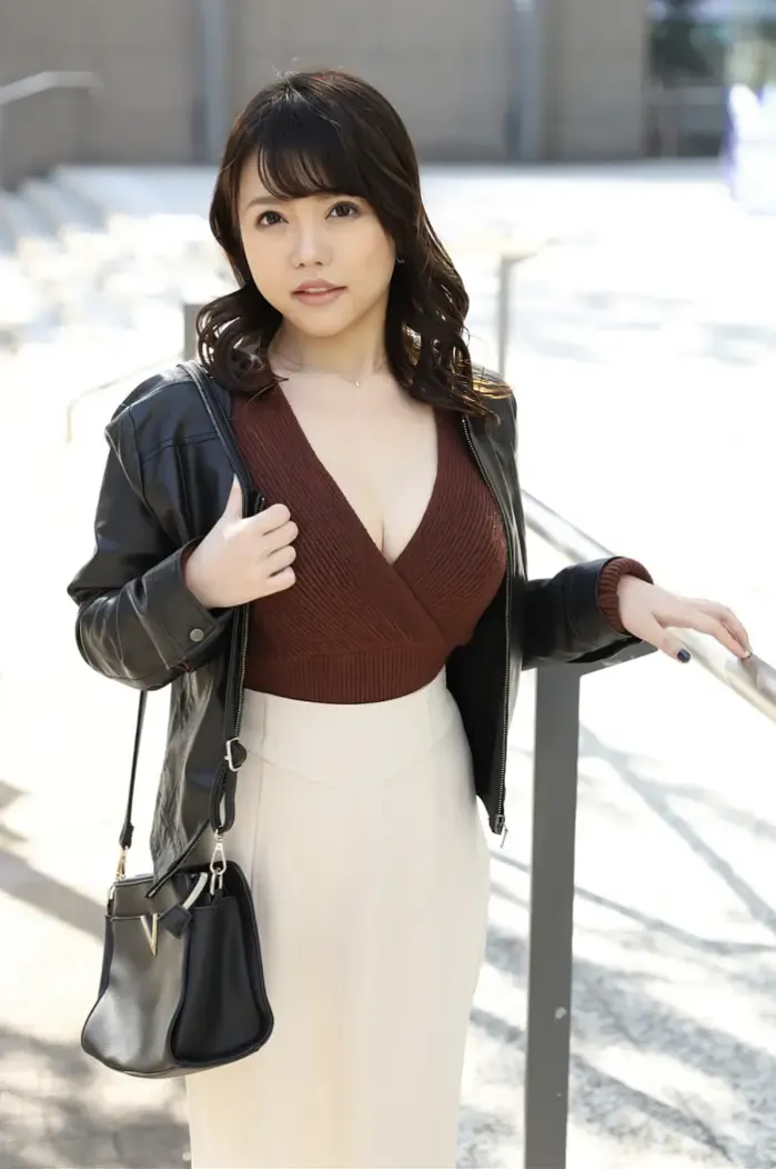 레오나 토미야스, 마이와이프 공식 사진집 이상적인 섹스를 원하고 AV 출연을 열망하는 유부녀 Set.01