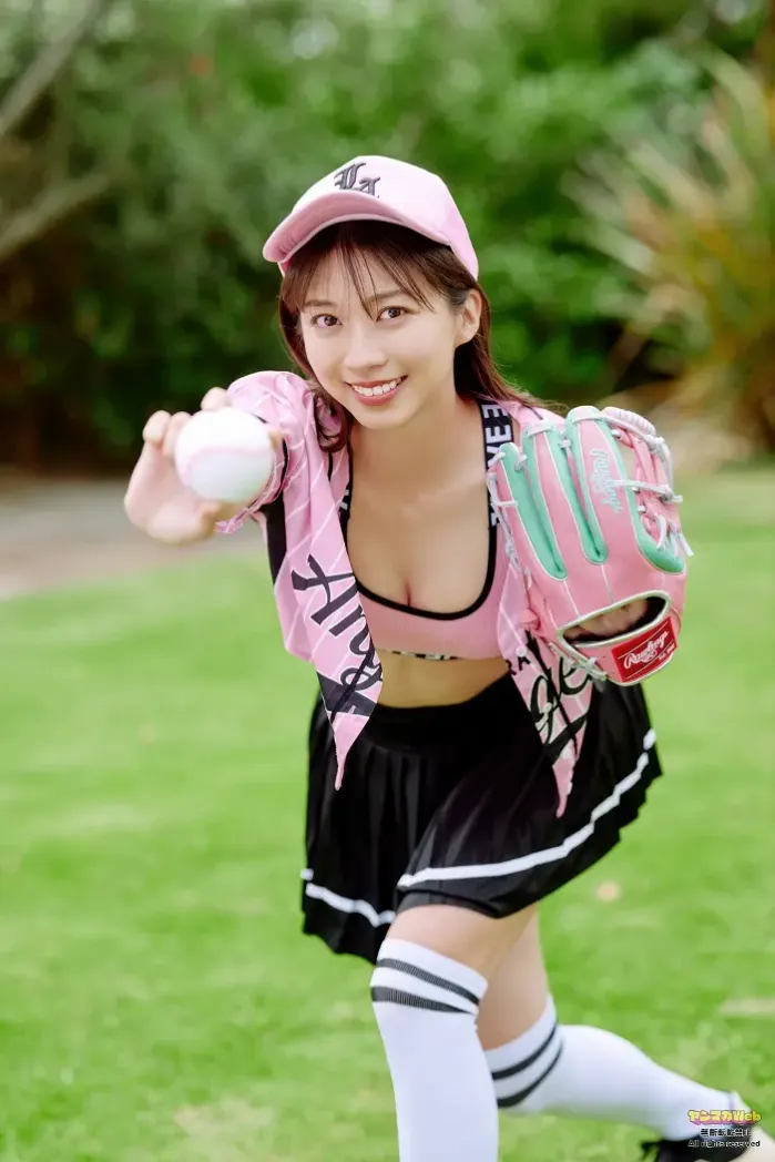 마리아 마키노 (Young Magazine 2025년 33호)