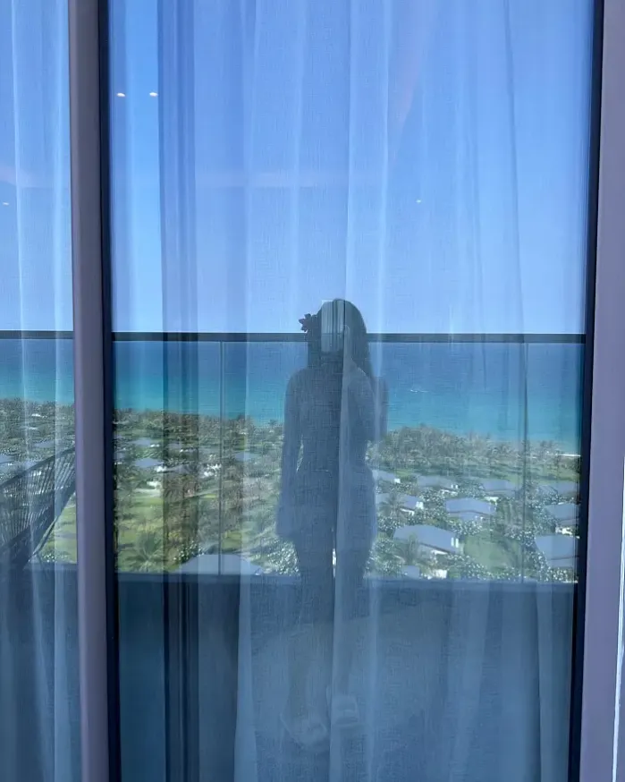 핑크색을 좋아하는 베트남녀