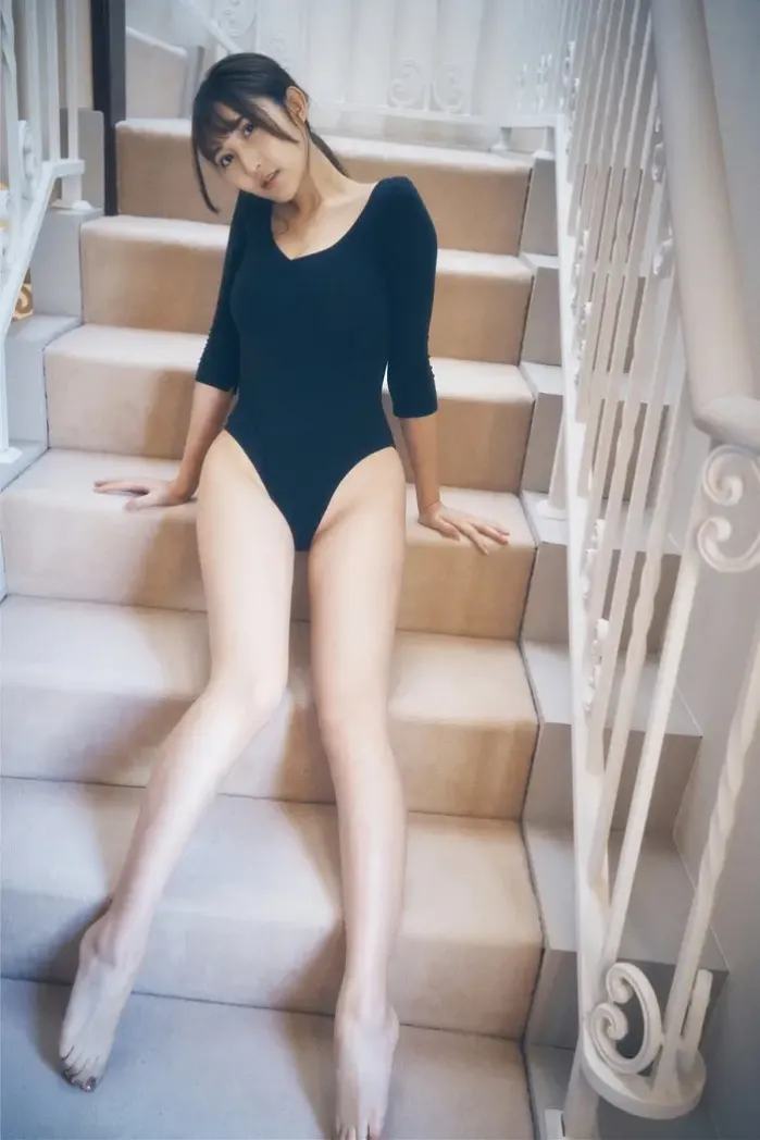 리리사 츠지(Ririsa Tsuji), FLASH 디지털 사진집 「그녀는 완벽하다 후편」Set.02