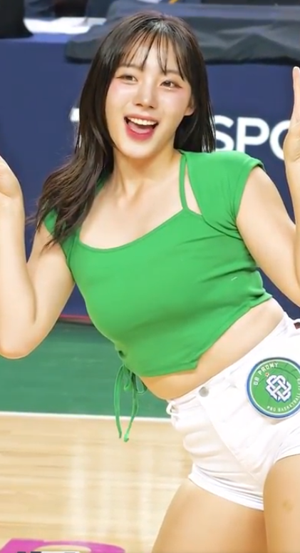 파워 하체 하지원 치어리더 움짤