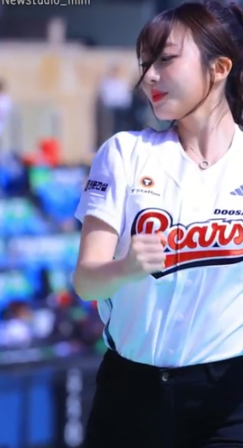 스키니진 권희원 치어리더 움짤