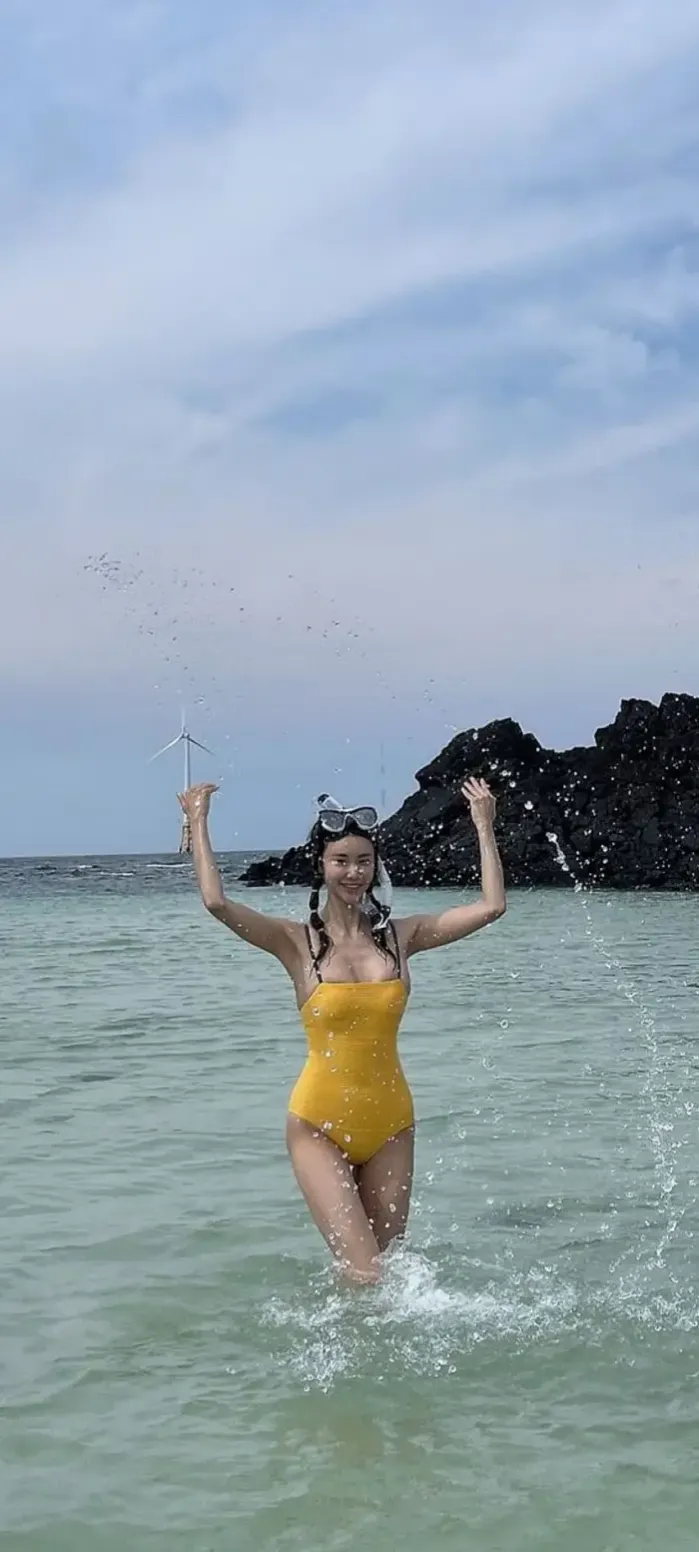 정경진 패션모델