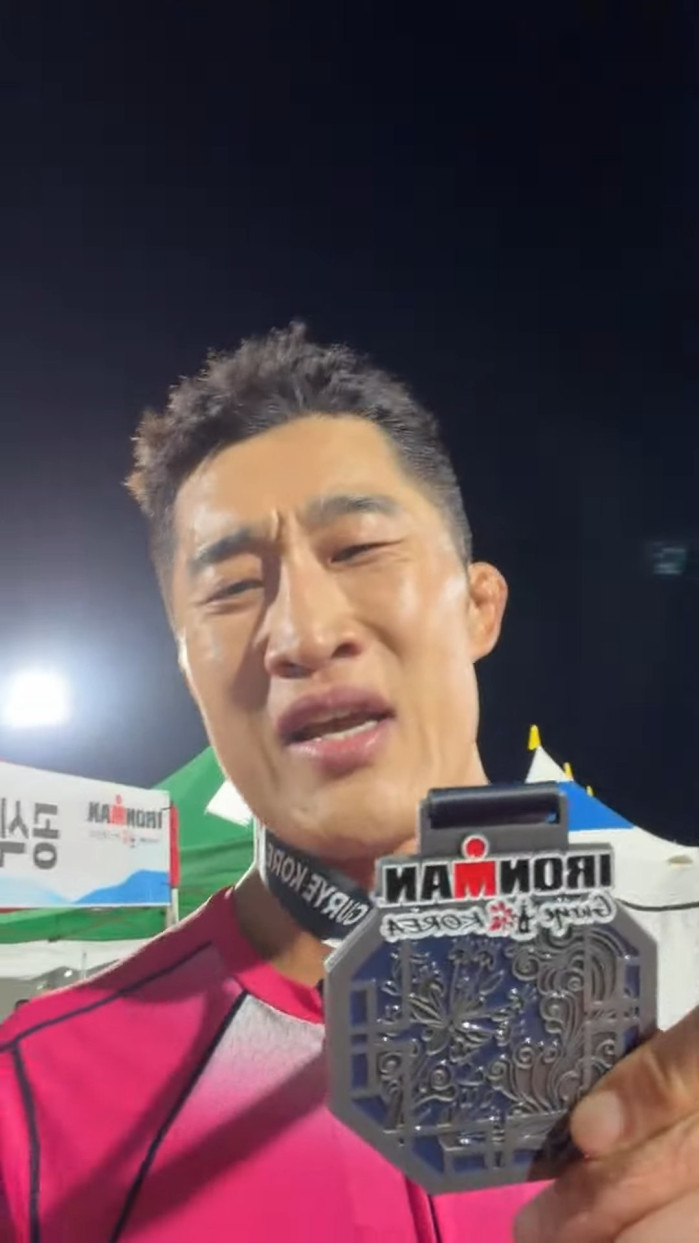 수영 3.8KM, 사이클 180.2KM 마라톤 42.2 KM 완주한 개그맨