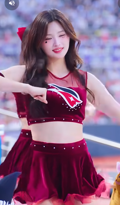 빙구웃음 미치겠네ㅋㅋ Up! 아웃송 김정원 치어리더