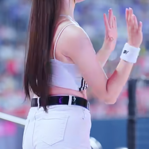 동작틀려 눈치보이는 이예빈 치어리더 아웃송 Lee Yebin cheerleader ktwiz
