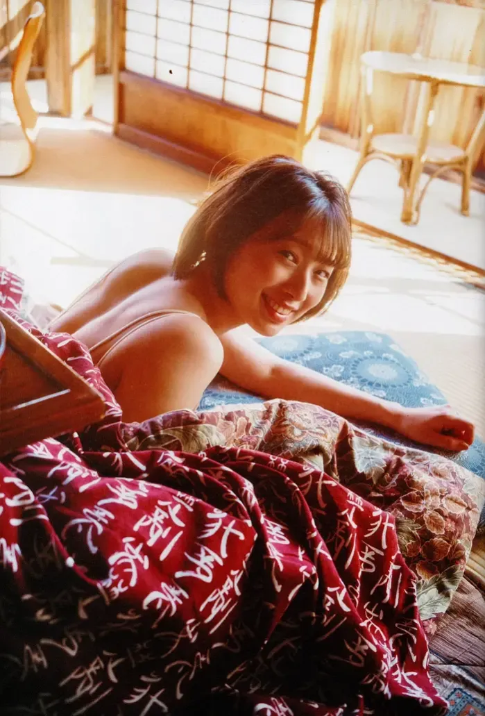 아베 와카나 1st 사진집 「사랑받을 예감」 Set.04