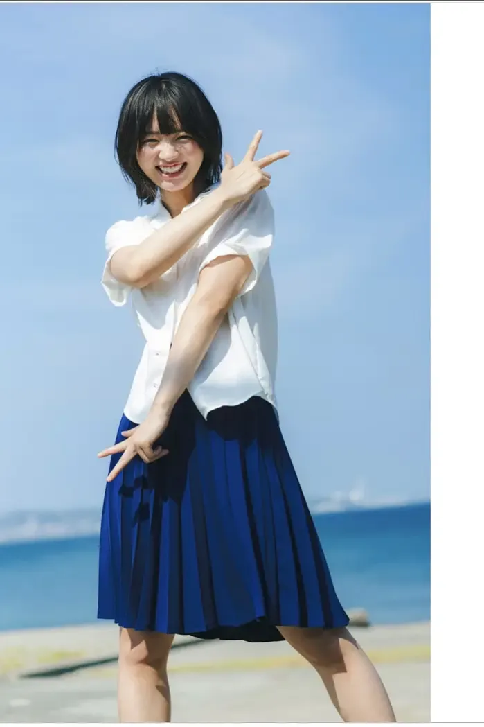 히나 마키노, 위클리 플레이보이 2025년 45-46호