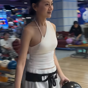 베트남 현지 여성의 첫 볼링 도전!