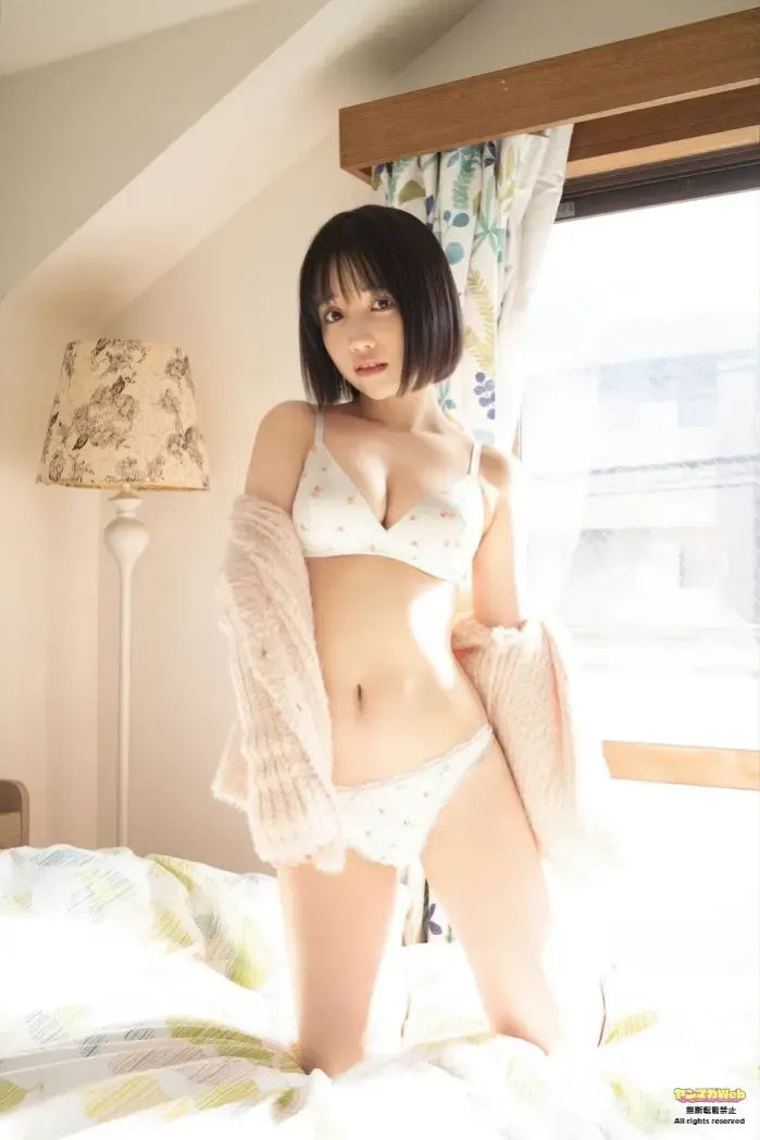 마유 하논, 스즈메 스즈메, 영 매거진 2025년 50호