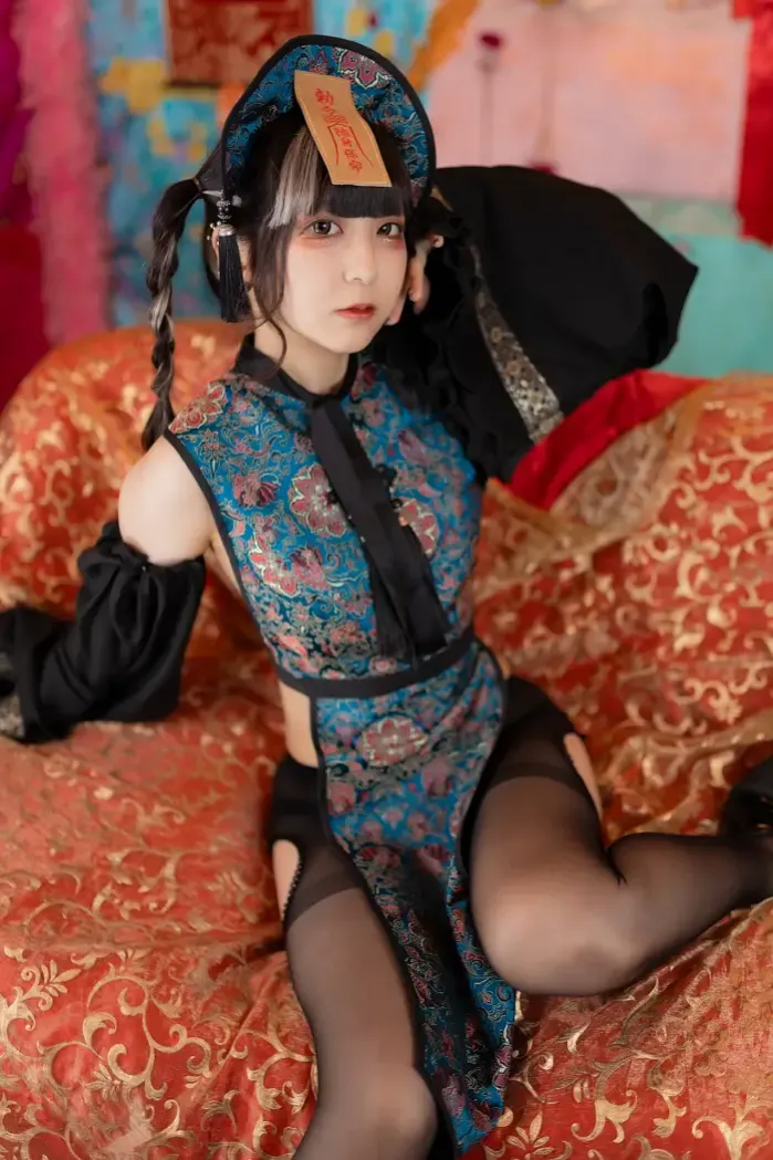 고나시 아이, 사진집 「Nothing Colored 01」 Set.02