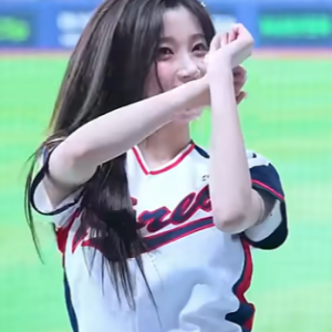 이번에는 그녀의 엉덩이 춤이 관객들을 가장 유혹했어요