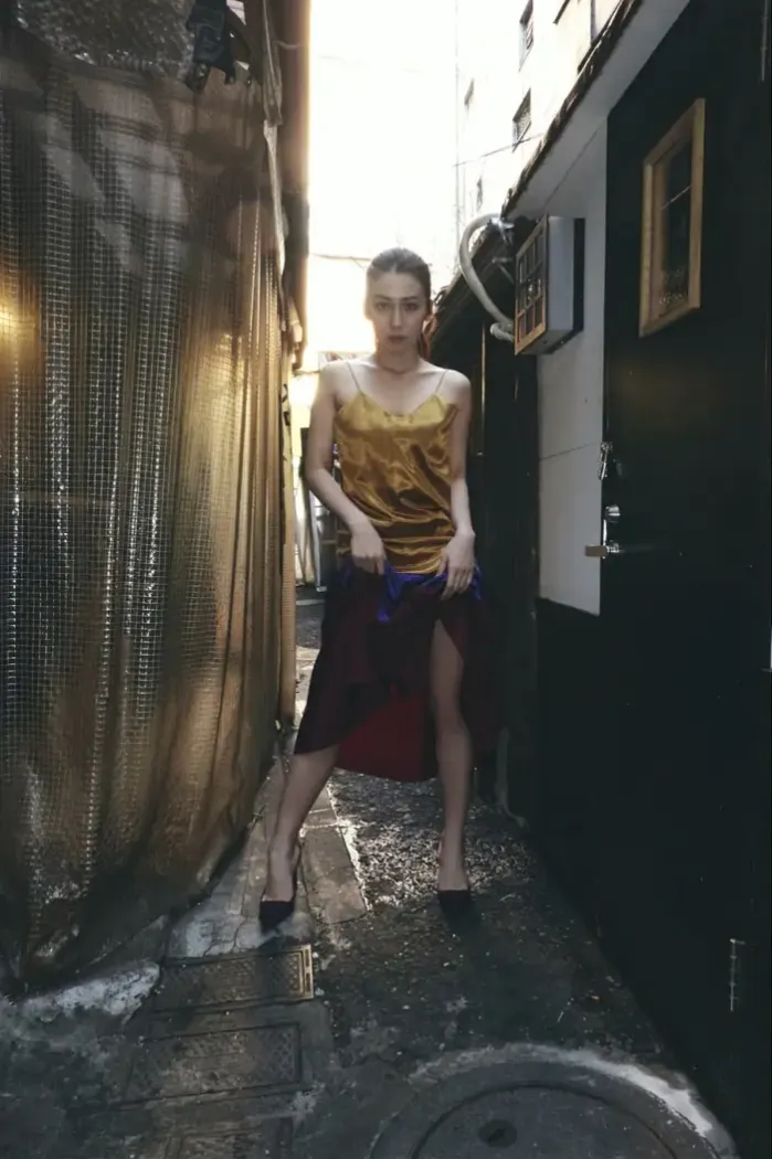 사토 아이리, 사진집 「신주쿠 론리네스」 Set.03