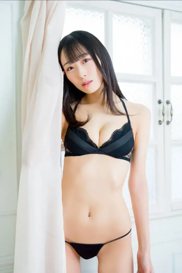 반비 와타나베,  사진집 『플레이메이트  vol.1 Perfect Nude 편』 Set.03